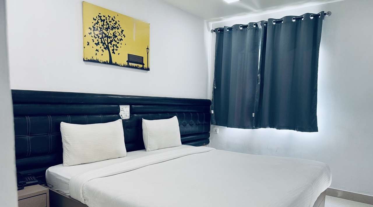 Economy Rooms